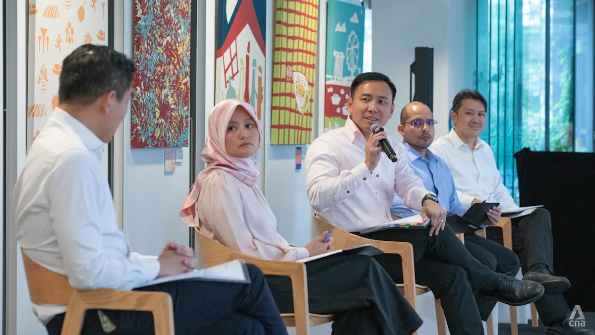 Anggota gugus tugas khusus keluarga penyandang disabilitas di Singapura