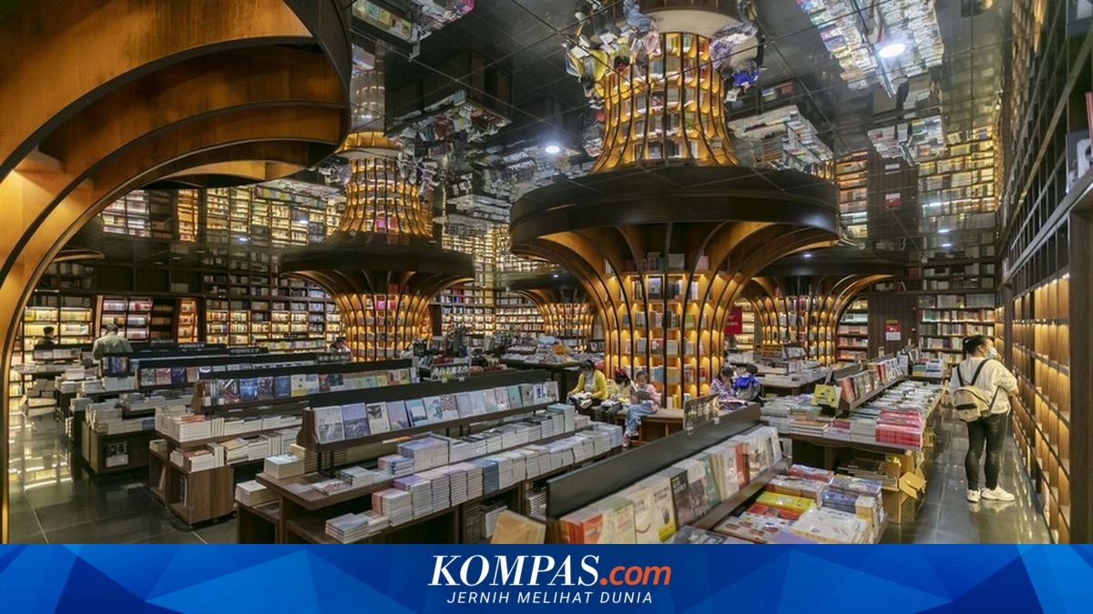 Director General Xinhua News Agency di Indonesia, Cao Kai, memberikan keterangan pers terkait buku bacaan China