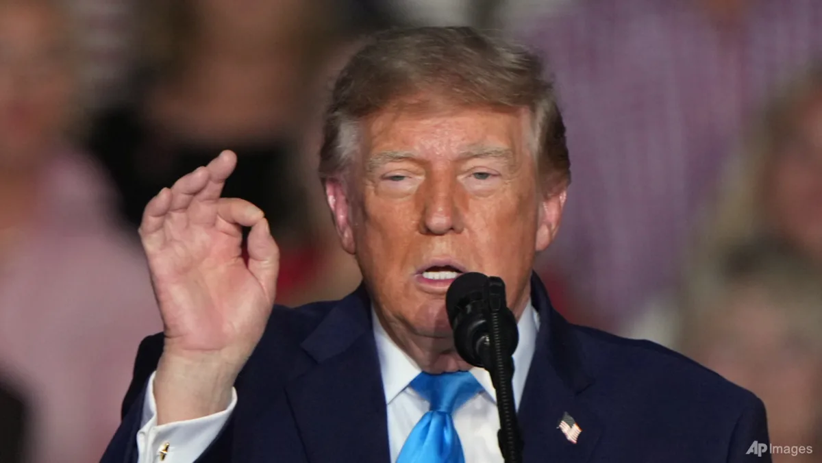Donald Trump saat memberikan pidato kampanye di Nebraska