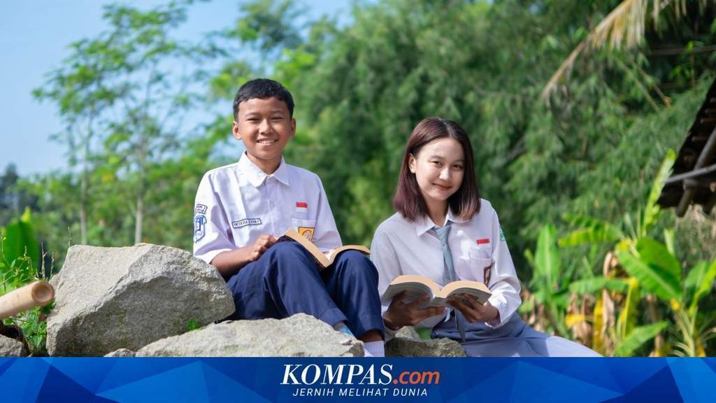 Grafik skor PISA Indonesia sains dan membaca tahun 2025