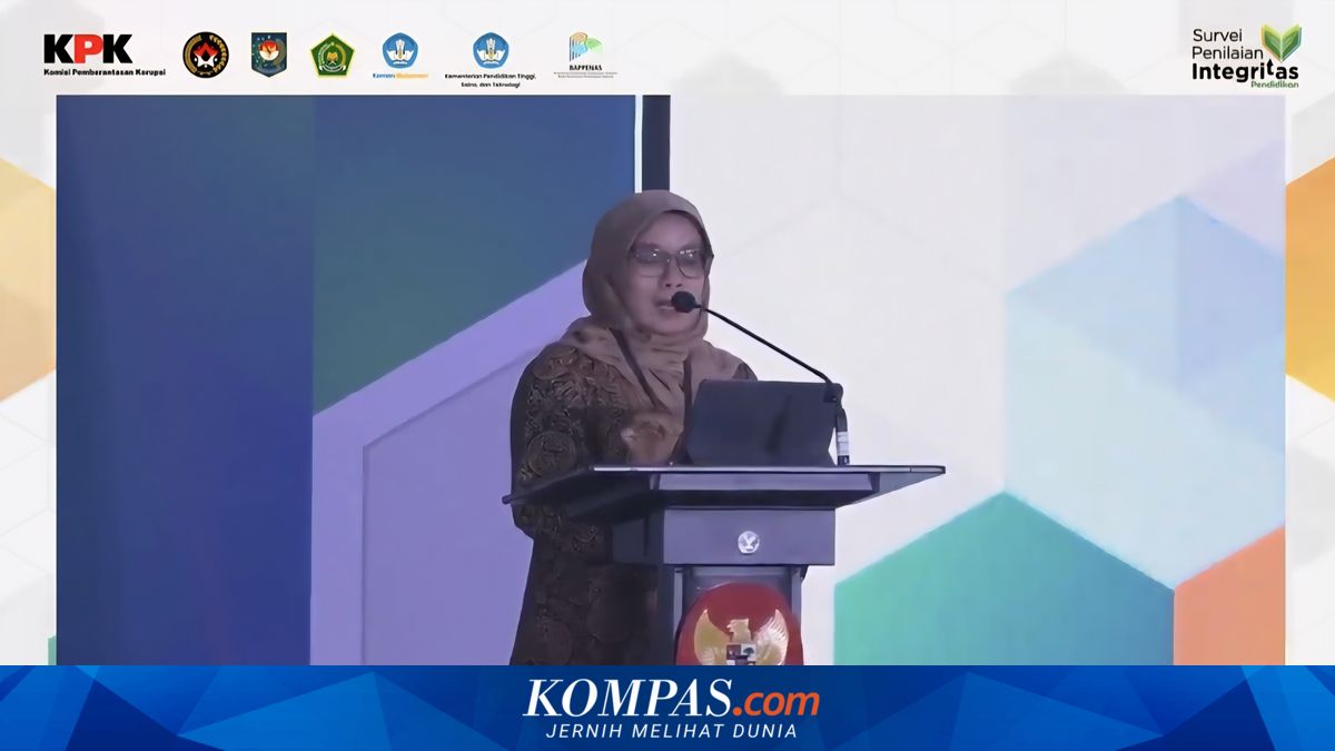 Ilustrasi siswa dan mahasiswa sedang serius mengerjakan soal ujian di ruang kelas