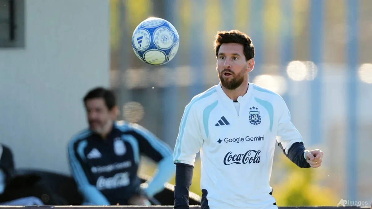 Lionel Messi menjalani sesi latihan terakhir jelang laga melawan Benin