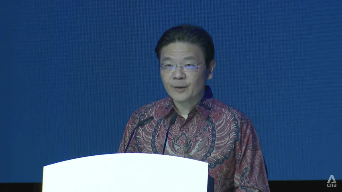 Perdana Menteri Lawrence Wong saat menyampaikan pidato penting mengenai tantangan sosial dan ekonomi di Singapura.