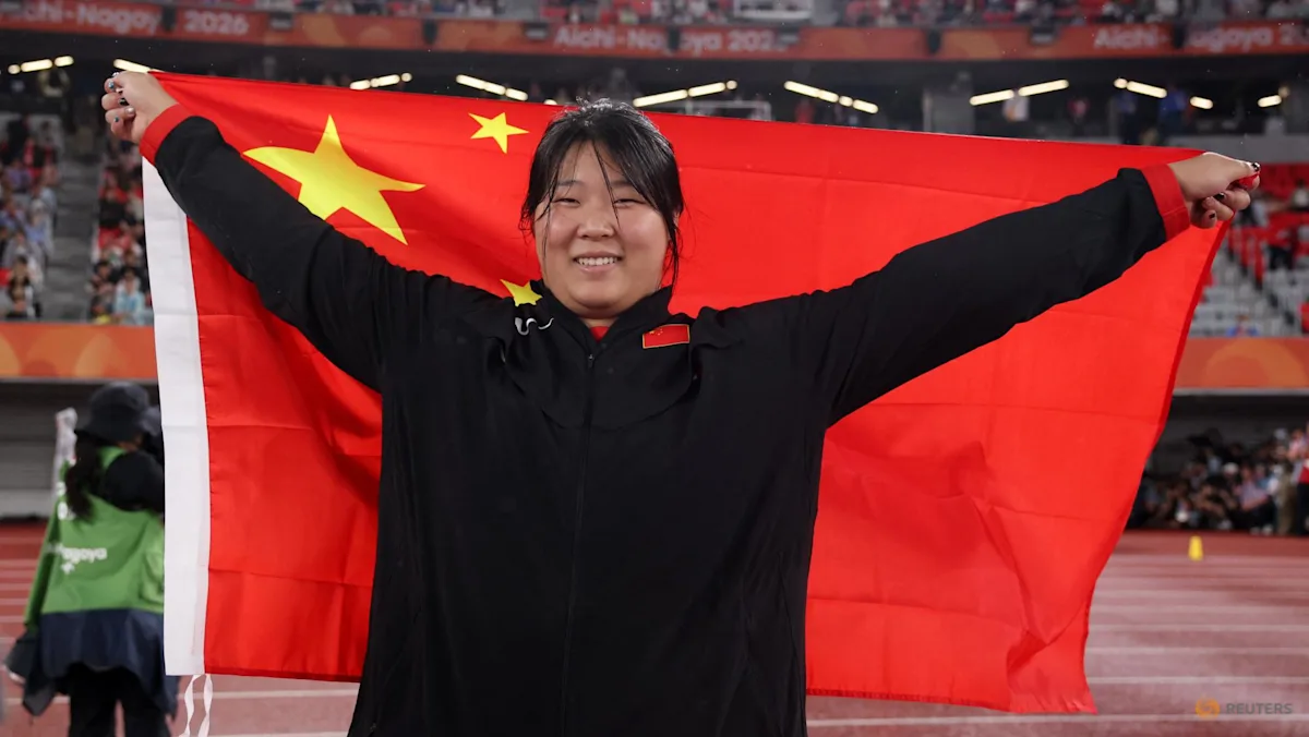 Puripol Boonson merayakan kemenangan medali emas lari 200m Asian Games 2026