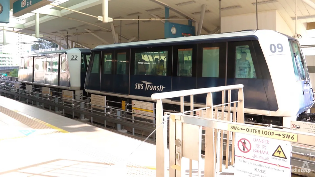 Rangkaian kereta Sengkang-Punggol LRT yang beroperasi di Singapura