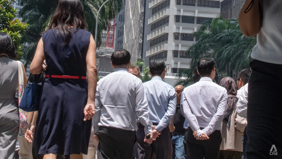 Suasana kawasan bisnis dan perkantoran di Singapura saat jam sibuk