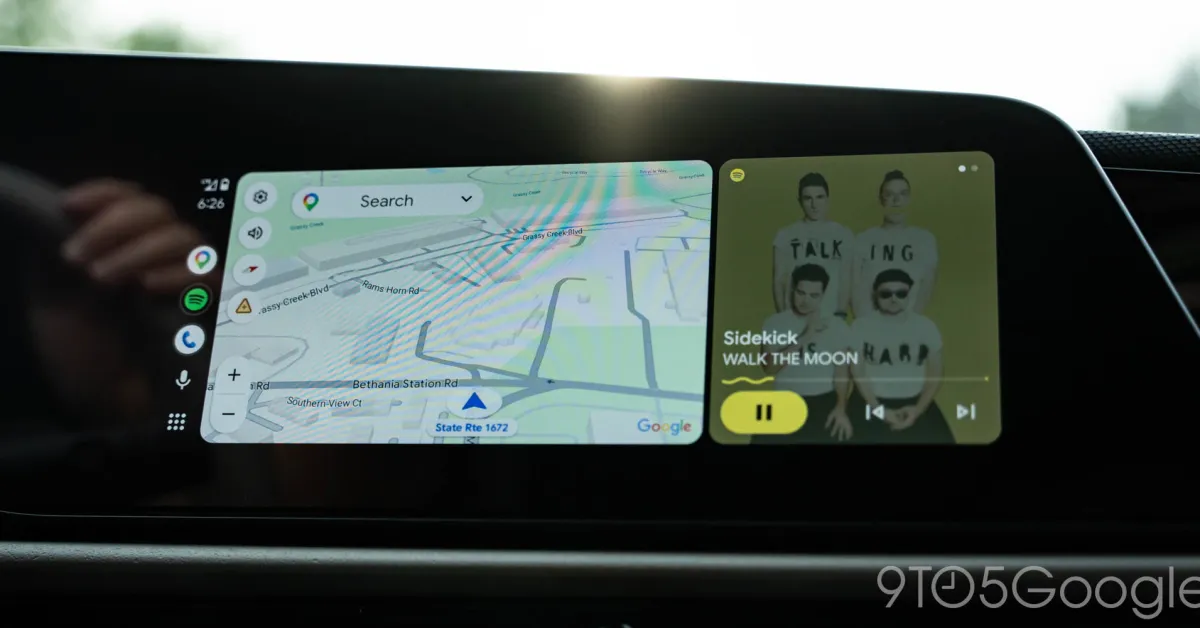 Tangkapan layar antarmuka Android Auto pada layar dashboard mobil modern