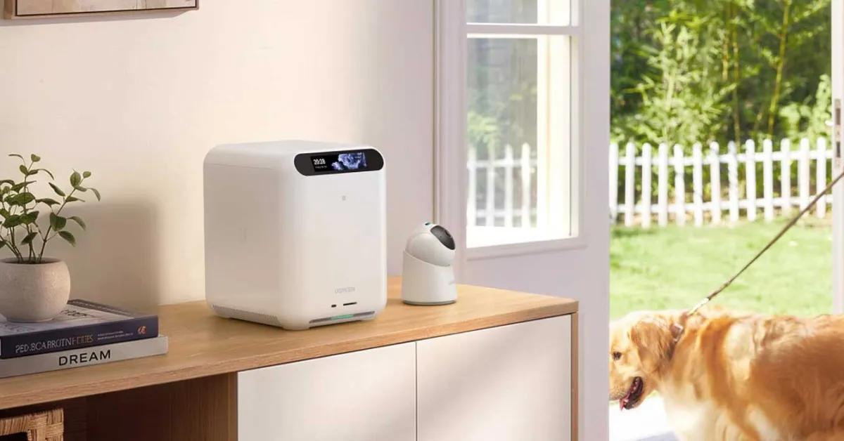 Ugreen HomeAgent smart home hub dan perangkat kamera keamanan SynCare