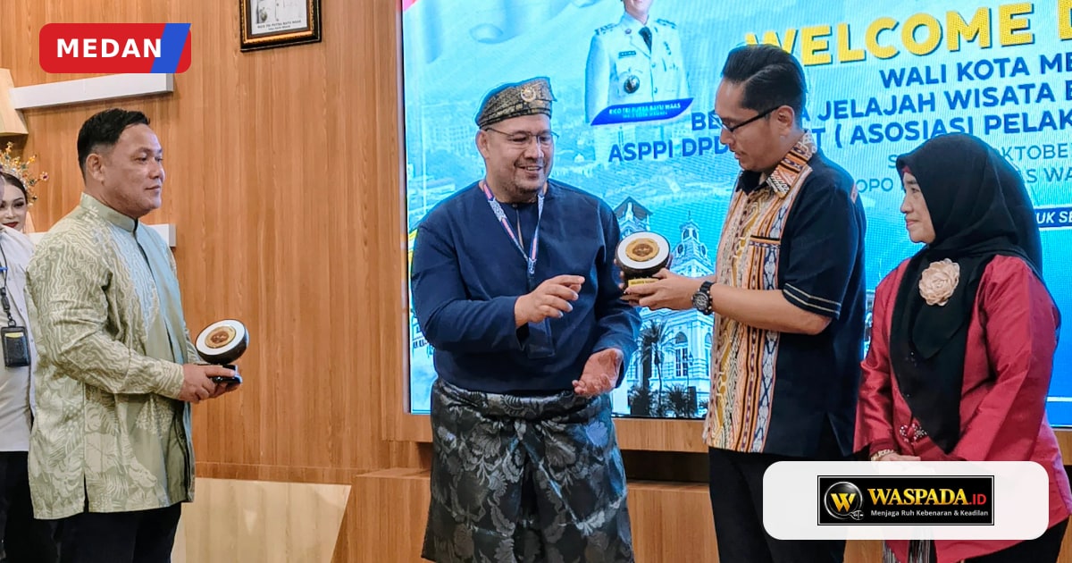 Wali Kota Medan Rico Waas menyambut peserta Jelajah Wisata Budaya ke-4 di rumah dinas